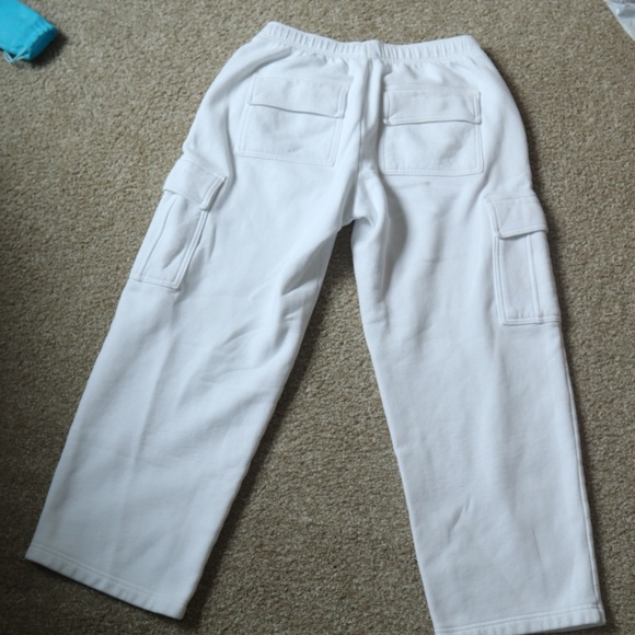 Aritzia TNA CozyFleece MegaFit Cargo Sweatpants - Picture 5 of 5